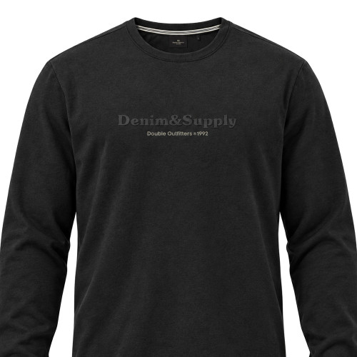 T-Shirt with Chest Print BLACK